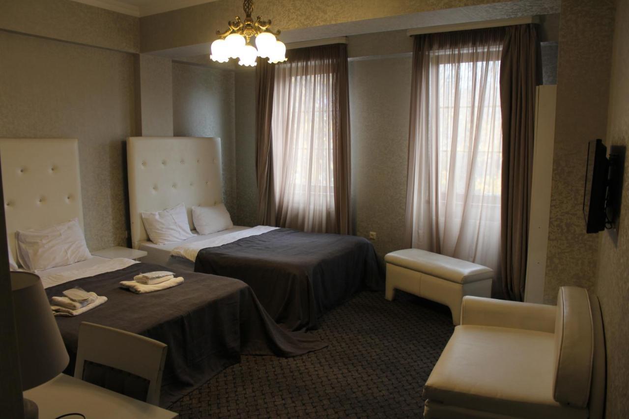 Hotel Plaza 트빌리시 외부 사진