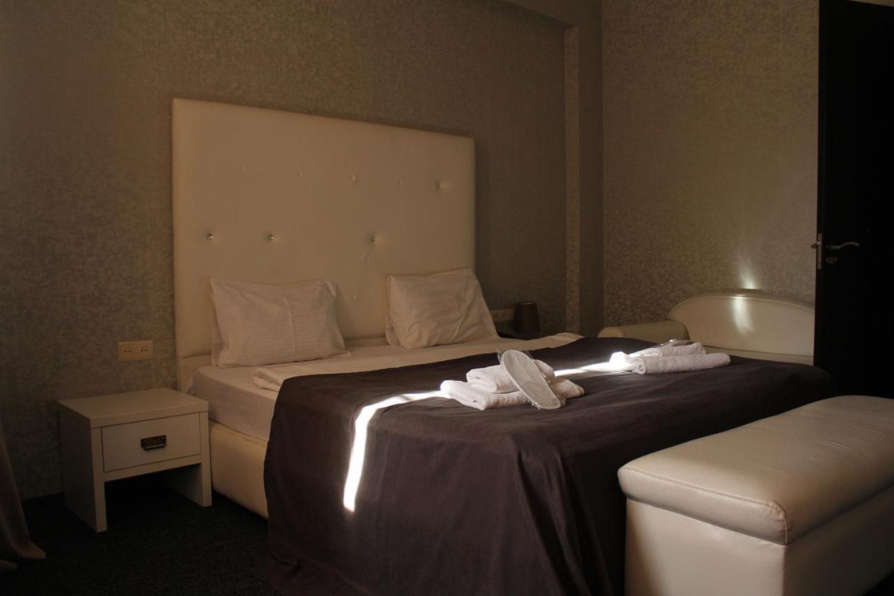 Hotel Plaza 트빌리시 외부 사진